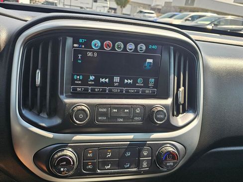Used 2018 Chevrolet Colorado ZR2 w/ ZR2 Dusk Special Edition AWD/4WD image 24