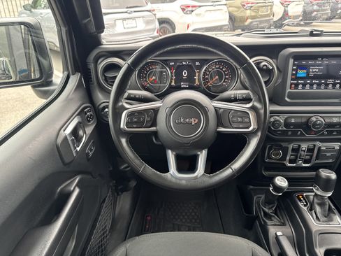 Used 2020 Jeep Gladiator Sport w/ Quick Order Package 24S AWD/4WD image 11