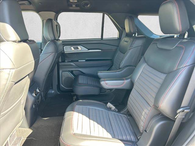 New 2026 Ford Explorer ST-Line w/ ST-Line Street Pack RWD image 17