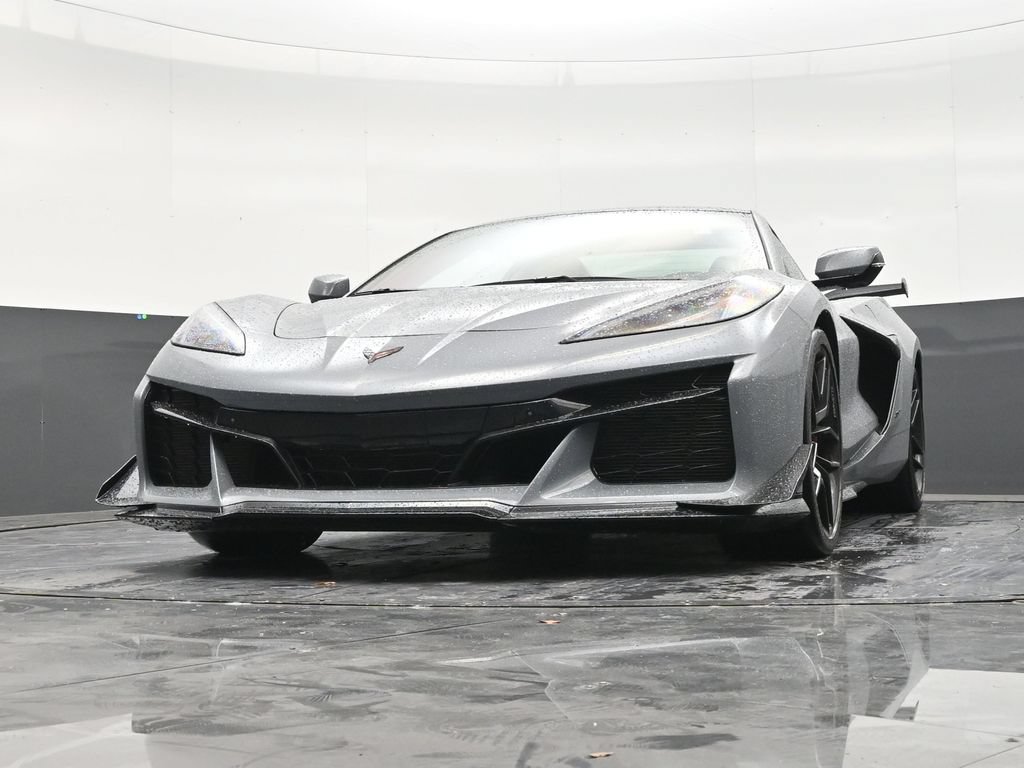 Used 2025 Chevrolet Corvette Z06 w/ Z07 Performance Package RWD image 26