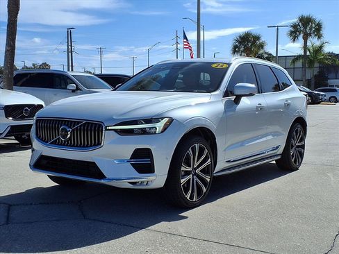 Certified 2023 Volvo XC60 B5 Ultimate w/ Protection Package Premier image 3