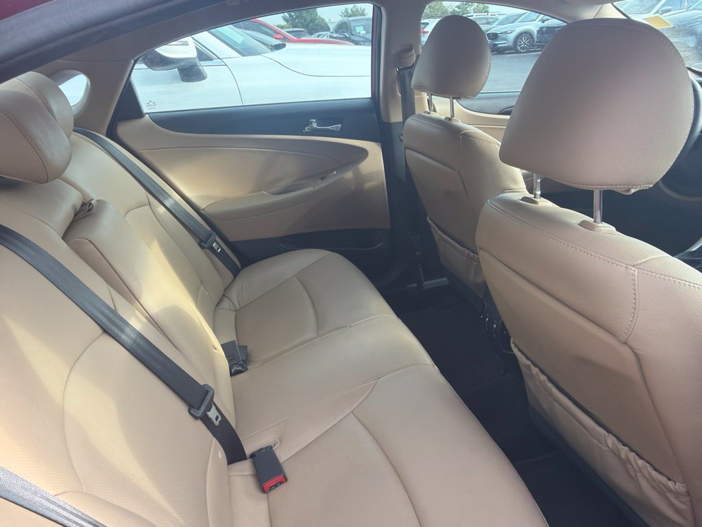 Used 2013 Hyundai Sonata Limited w/ Premium Pkg FWD image 4