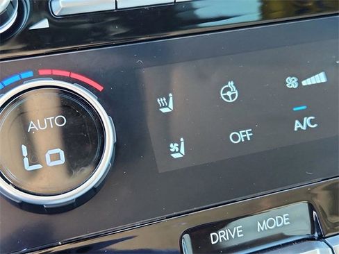 Used 2025 Hyundai Santa Fe Calligraphy image 22