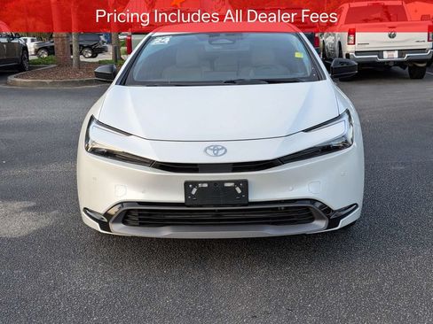Certified 2024 Toyota Prius XLE FWD image 10