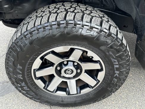 Used 1999 Toyota 4Runner Limited image 35