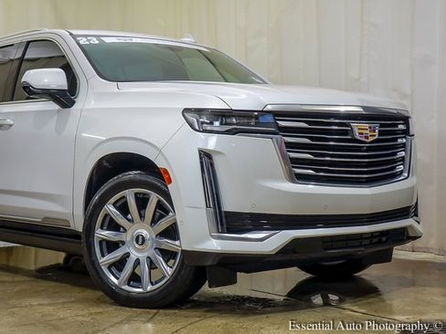 Certified 2023 Cadillac Escalade ESV Premium Luxury Platinum w/ Heavy-Duty Trailer Package image 2