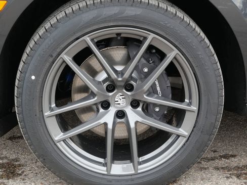 New 2026 Porsche Macan Turbo image 7