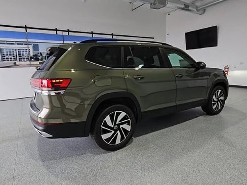 New 2026 Volkswagen Atlas SE FWD image 9