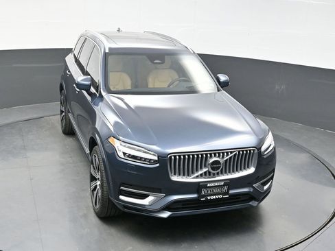 Used 2025 Volvo XC90 T8 Ultra w/ Protection Package Premier AWD/4WD image 29