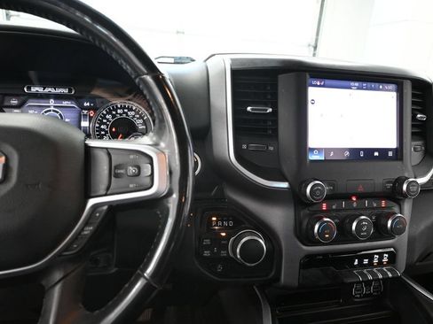 Used 2022 RAM 1500 Big Horn AWD/4WD image 32
