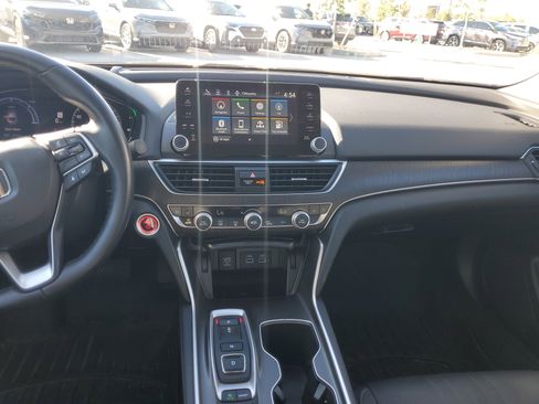 Used 2021 Honda Accord Touring image 19