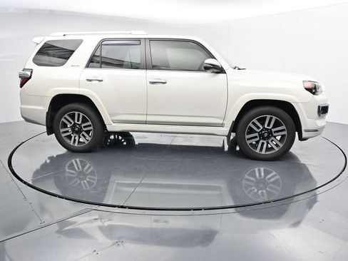 Used 2019 Toyota 4Runner Limited AWD/4WD image 9