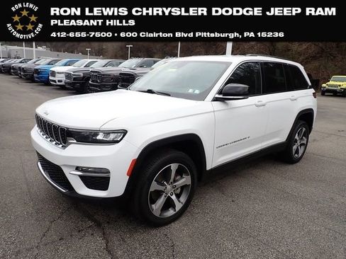 Used 2023 Jeep Grand Cherokee Limited image 1