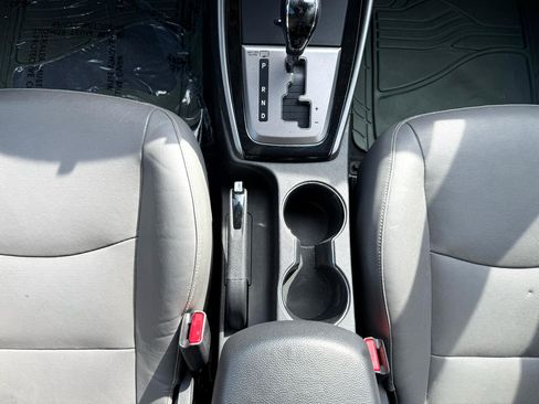 Used 2013 Hyundai Elantra SE image 14