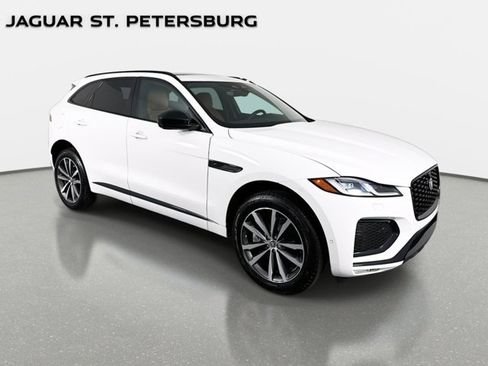 New 2026 Jaguar F-PACE R-Dynamic S image 3