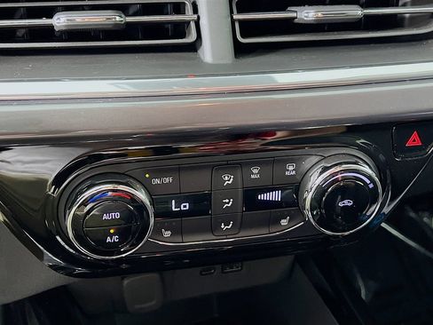 Used 2024 Chevrolet Trax ACTIV FWD image 14