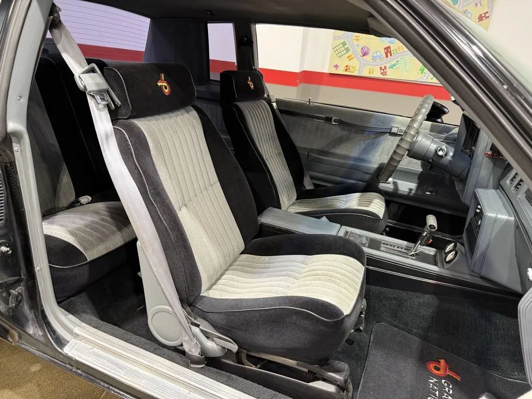 Used 1987 Buick Regal Coupe RWD image 16