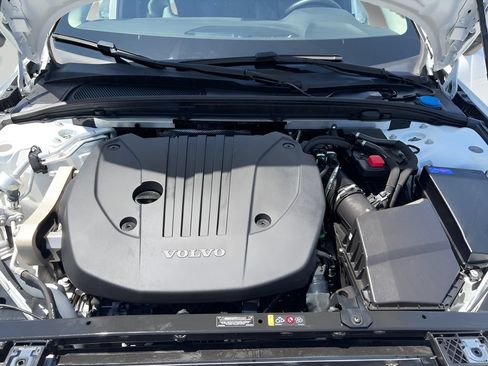 Used 2025 Volvo S60 B5 Plus FWD image 16