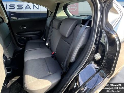 Used 2019 Honda HR-V LX image 19