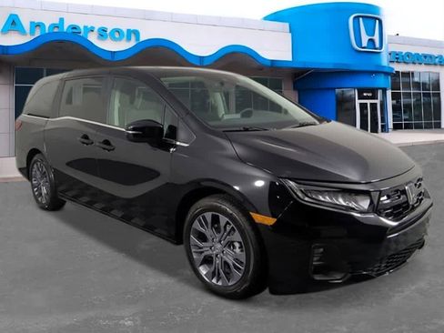 New 2026 Honda Odyssey Touring image 7