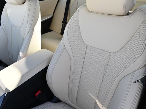 New 2026 BMW 330i Sedan w/ Premium Package image 10