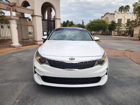 Used 2017 Kia Optima EX w/ Premium Package FWD image 3
