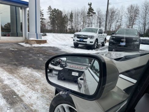 Used 2015 Ford Fusion SE image 16