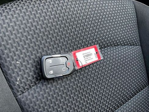 Used 2023 GMC Terrain SLE w/ Driver Convenience Package AWD/4WD image 30