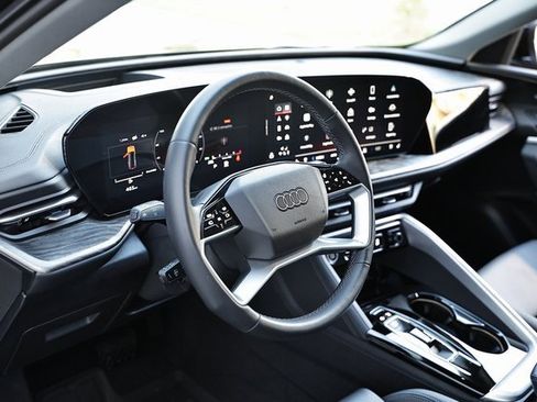 Certified 2025 Audi Q5 Premium Plus w/ Premium Plus image 19