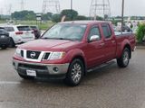 Used 2013 Nissan Frontier SL w/ Moonroof Pkg image 3