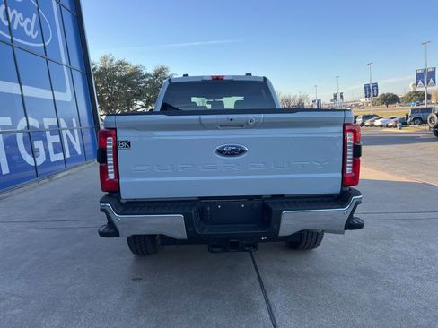 New 2026 Ford F250 Lariat w/ Chrome Package image 5