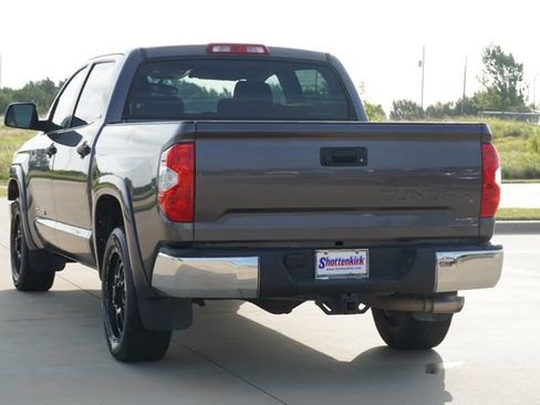 Used 2015 Toyota Tundra SR5 w/ SR5 Upgrade Package RWD image 7