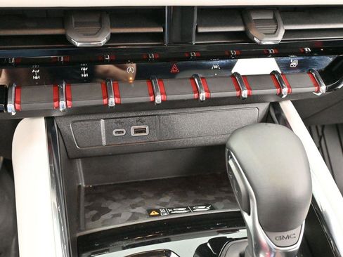 Used 2023 GMC Canyon AT4X AWD/4WD image 26