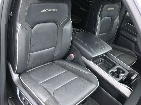 Used 2020 RAM 1500 Laramie w/ Sport Appearance Package AWD/4WD image 41