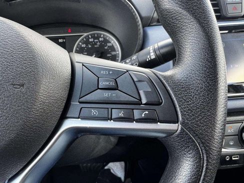 Used 2023 Nissan Versa SV image 26