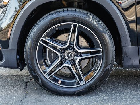 Certified 2024 Mercedes-Benz GLB 250 image 9