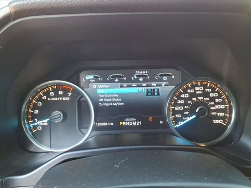 Used 2016 Ford F150 Limited w/ Trailer Tow Package image 17