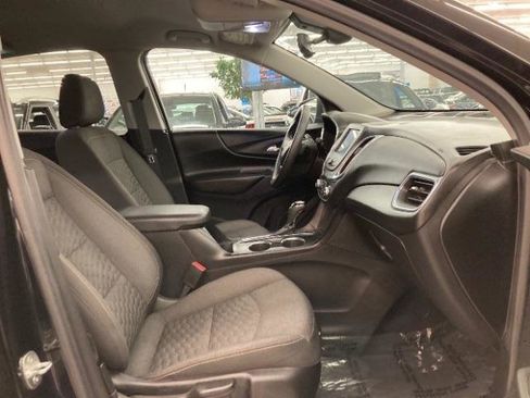 Used 2020 Chevrolet Equinox LT AWD/4WD image 12