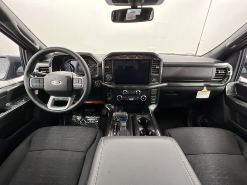 Used 2022 Ford F150 XLT w/ Equipment Group 302A High image 13