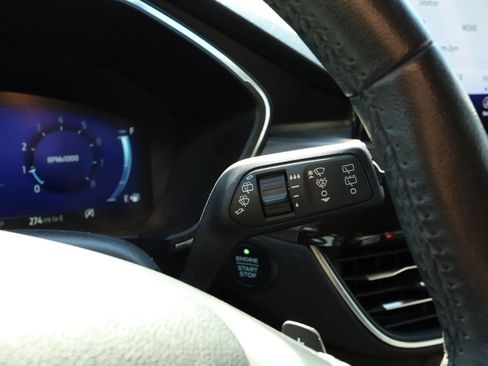 Used 2020 Ford Escape Titanium AWD/4WD image 22