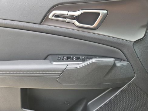 New 2026 Kia Sportage EX FWD image 18