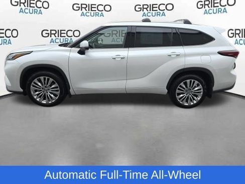 Used 2026 Toyota Highlander Platinum AWD/4WD image 4