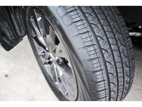 Certified 2025 Subaru Outback Onyx Edition AWD/4WD image 30