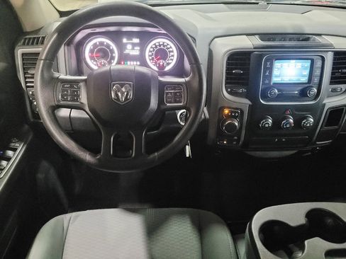 Used 2017 RAM 1500 Express AWD/4WD image 22