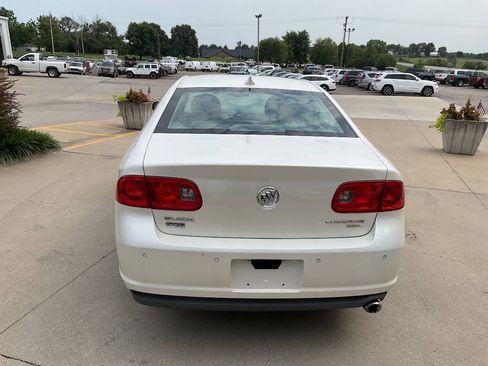 Used 2011 Buick Lucerne CXL w/ Driver Confidence Package FWD image 8