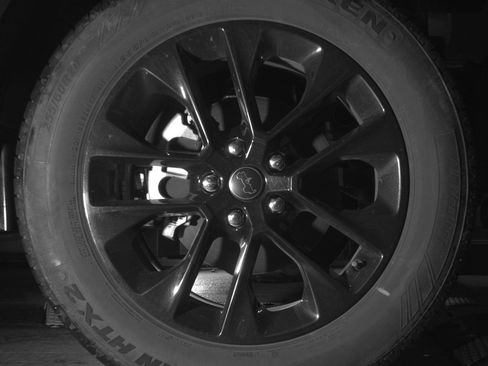 Used 2025 Jeep Compass Trailhawk image 13