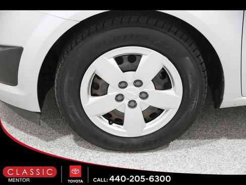 Used 2016 Chevrolet Sonic LS image 17