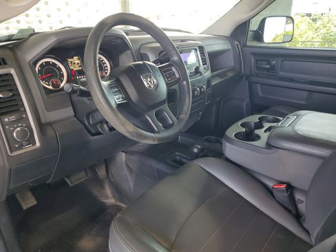 Used 2016 RAM 2500 Tradesman w/ Chrome Appearance Group AWD/4WD image 16