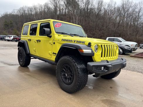 Used 2022 Jeep Wrangler Sport image 5