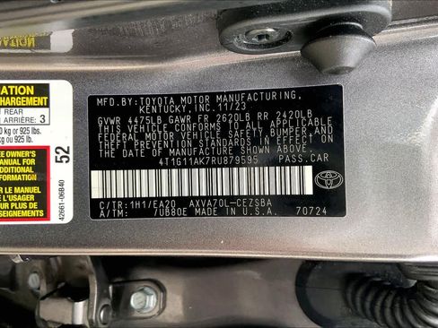 Used 2024 Toyota Camry SE image 36